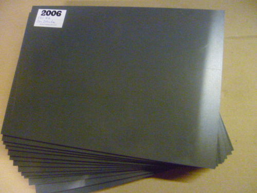 2 plaques PVC gris: 4 x 210 x 297 mm